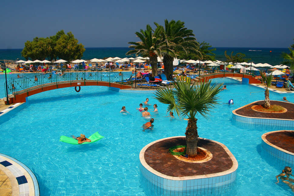 Eri Beach & Village Hotel