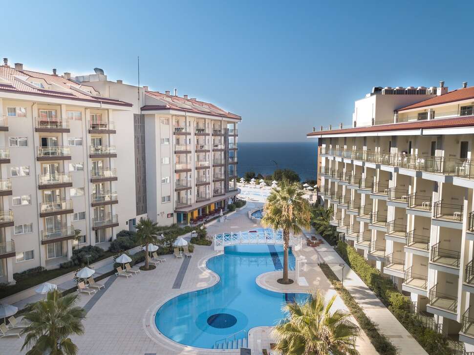 Ramada Hotel & Suites by Wyndham Kusadasi